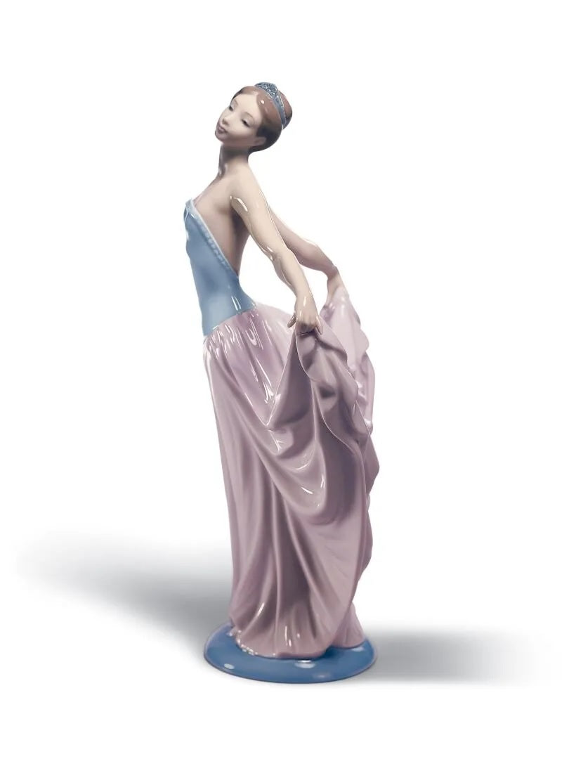 スポーツ LLADRO Lladró Dancer Woman Figurine (SKU: 01005050) – M.S.C. Sales
