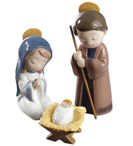 NAO by Lladró Nativity Figurine (SKU: 02000327)