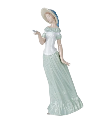 NAO by Lladró Butterfly's Dance (SKU: 02001398)
