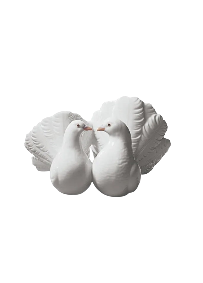 Lladró Couple of Doves Figurine (SKU: 01001169)