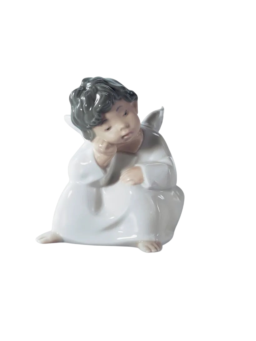 Lladró Angel Thinking Figurine (SKU: 01004539)