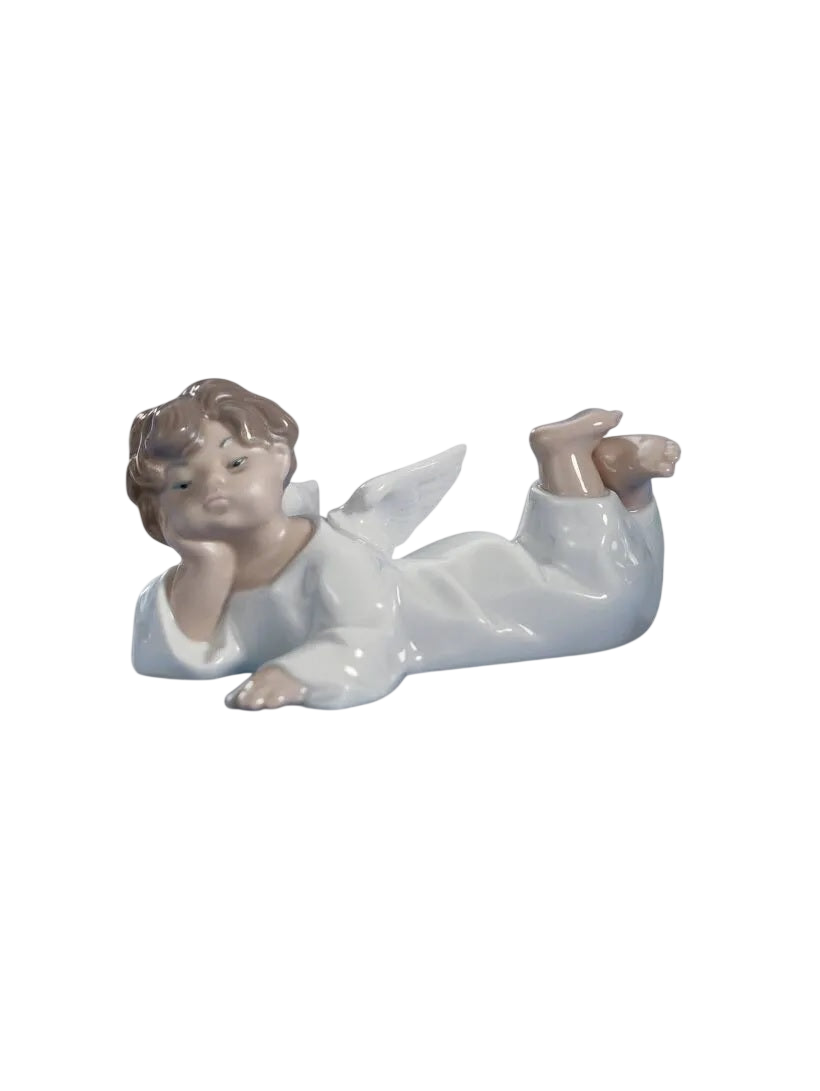 Lladró Angel Laying Down Figurine (SKU: 01004541)
