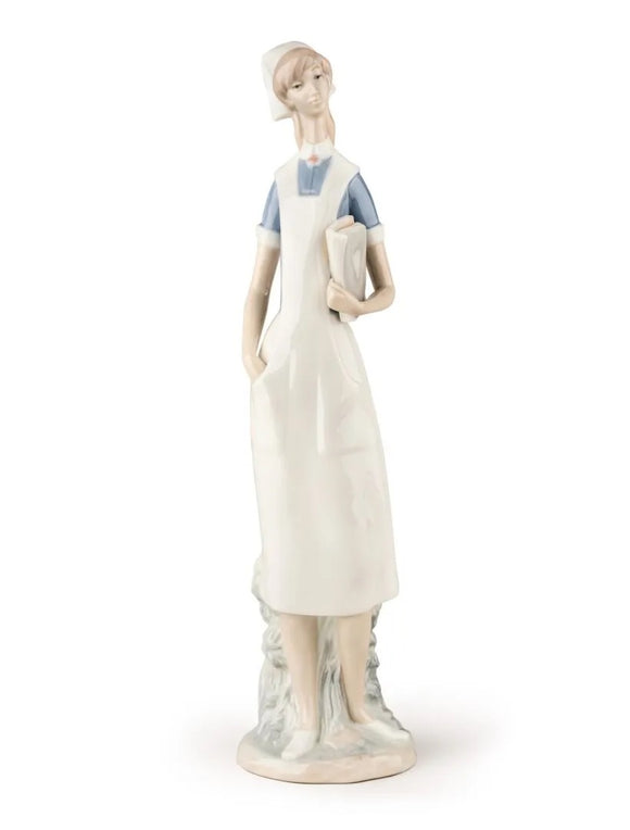 Lladró Nurse Figurine (SKU: 01004603)