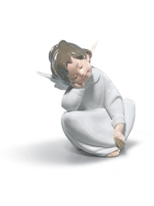 Lladró Angel Dreaming Figurine (SKU: 01004961)