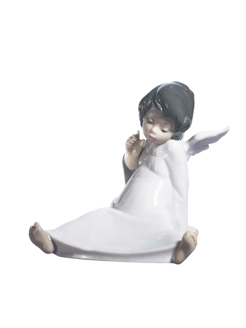 Lladró Angel Wondering Gloss Figurine (SKU: 01004962)