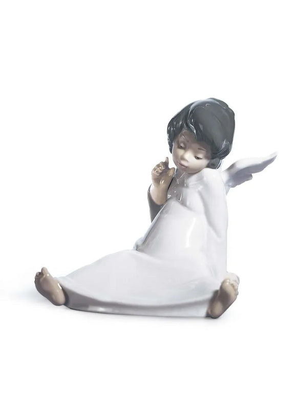 Lladró Angel Wondering Gloss Figurine (SKU: 01004962)
