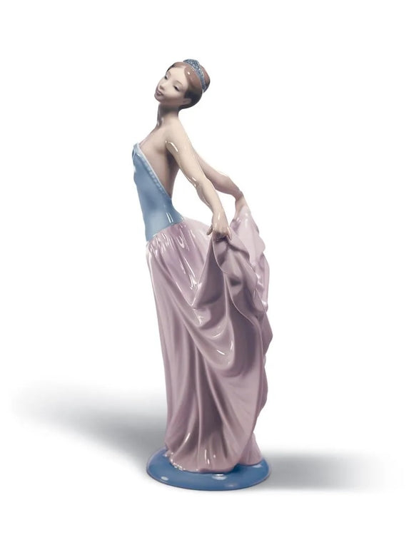 Lladró Dancer Woman Figurine (SKU: 01005050)