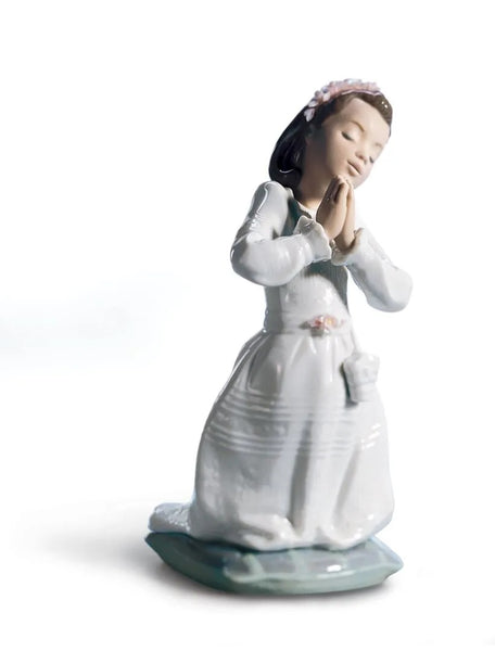 Lladró's Communion Prayer Girl Figurine (SKU: 01006089) – M.S.C. Sales