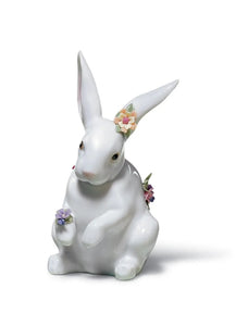 Lladró Sitting Bunny with Flowers Figurine (SKU: 01006100)