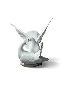 Lladró Love Nest Doves Figurine (SKU: 01006291)