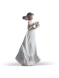 Lladró Butterfly Treasures Woman Figurine (SKU: 01006777)