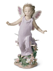 Lladró Butterfly Wings Fairy Figurine (SKU: 01006875)