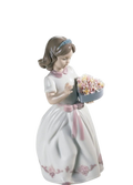 Lladró For A Special Someone Girl Figurine (SKU: 01006915)