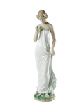 Lladró Beautiful Gloria Figurine (SKU: 01008429)