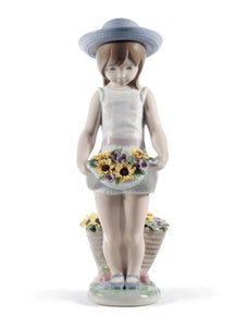 Lladró Skirt Full of Flowers Girl Figurine. 60th Anniversary (SKU: 01008674)