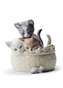 Lladró Curious Kittens Figurine (SKU: 01008693)